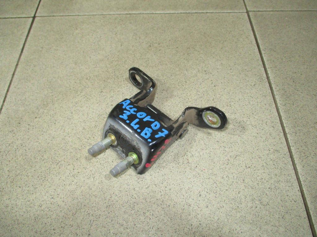 Петля двери задней левой верхняя, 500 рублей, Пермь