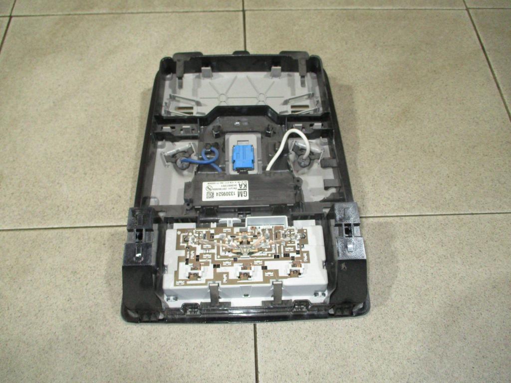 Плафон салонный, 2000 рублей, Пермь