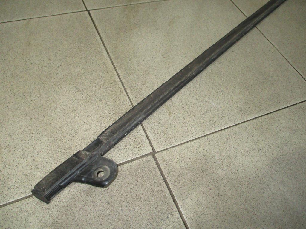 Накладка стекла переднего левого, 1200 рублей, Пермь