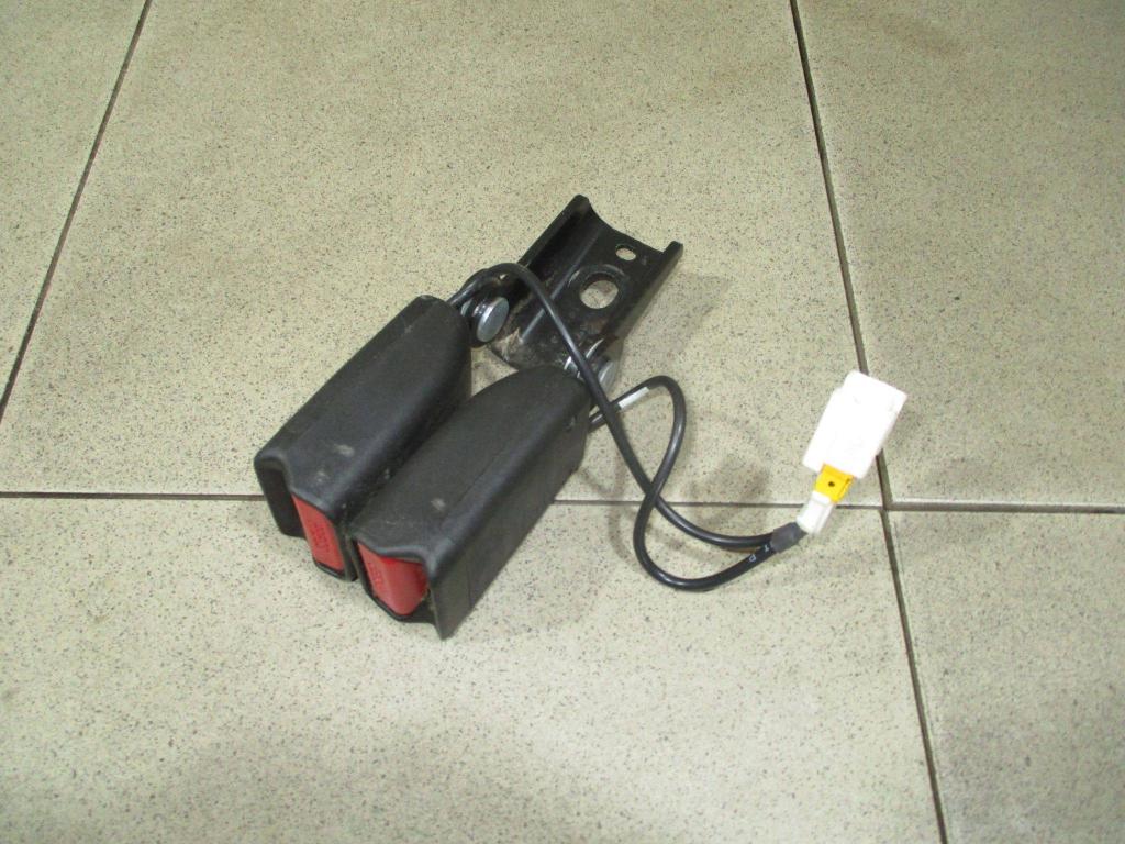 Ответная часть ремня безопасности, 500 рублей, Пермь