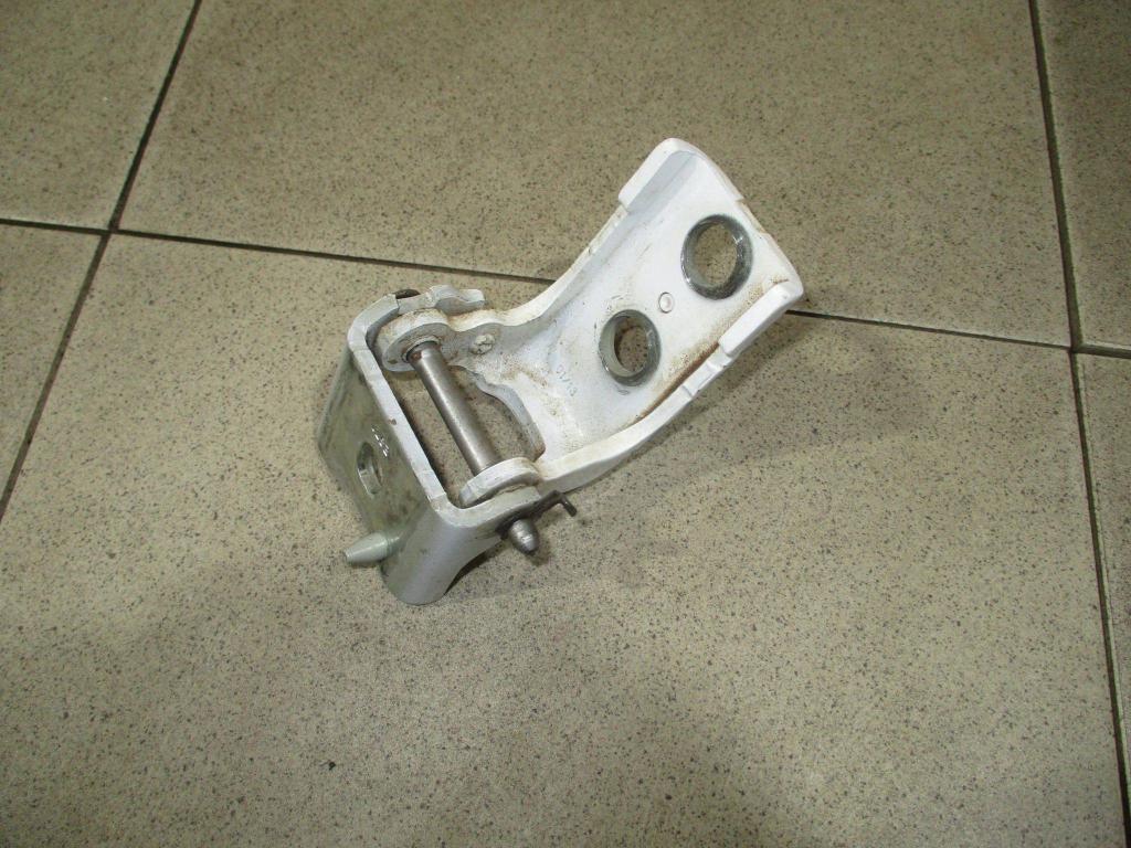 Петля двери задней правой нижняя, 500 рублей, Пермь