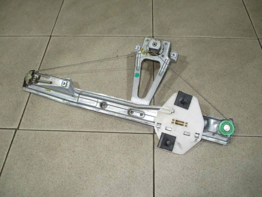 Стеклоподъемник механический задний левый, 750 рублей, Пермь