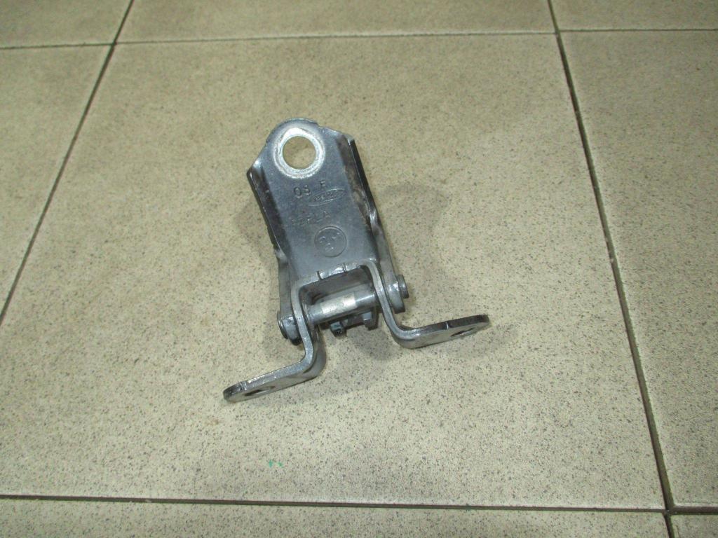 Петля двери передней правой нижняя, 500 рублей, Пермь