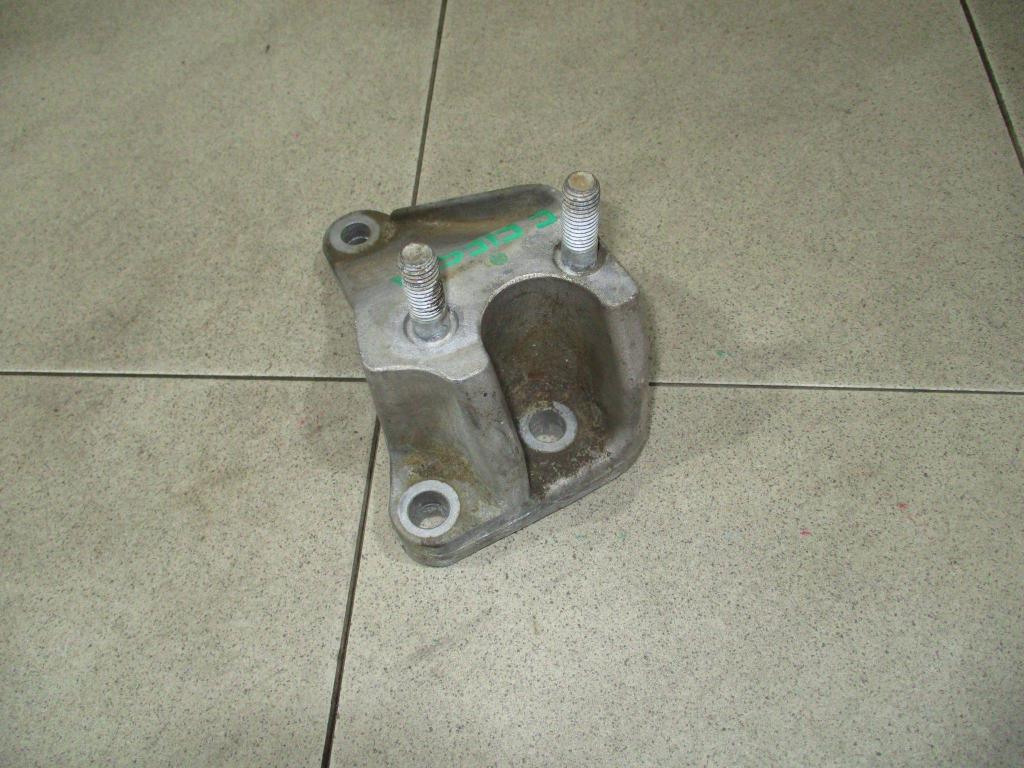 Кронштейн КПП левый, 500 рублей, Пермь