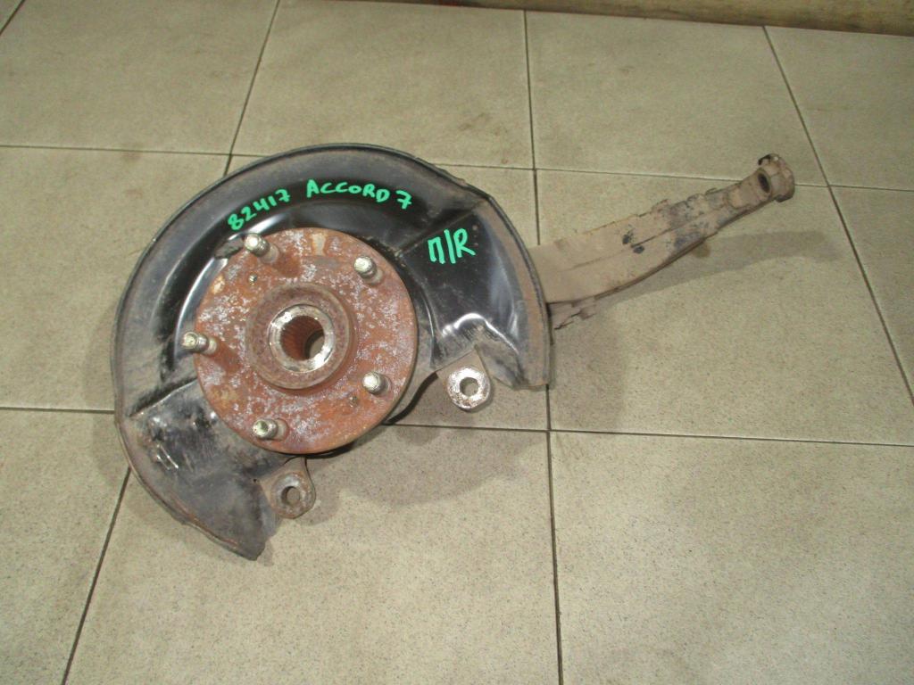 Кулак поворотный передний правый, 2000 рублей, Пермь