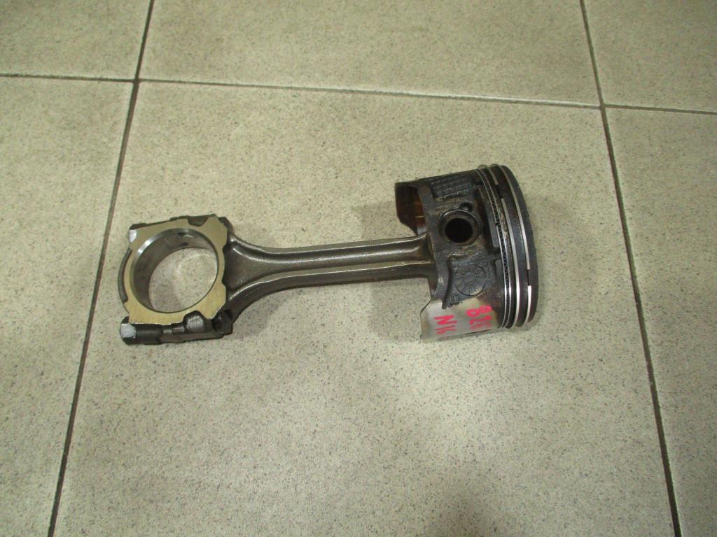 Поршень с шатуном, 1500 рублей, Пермь