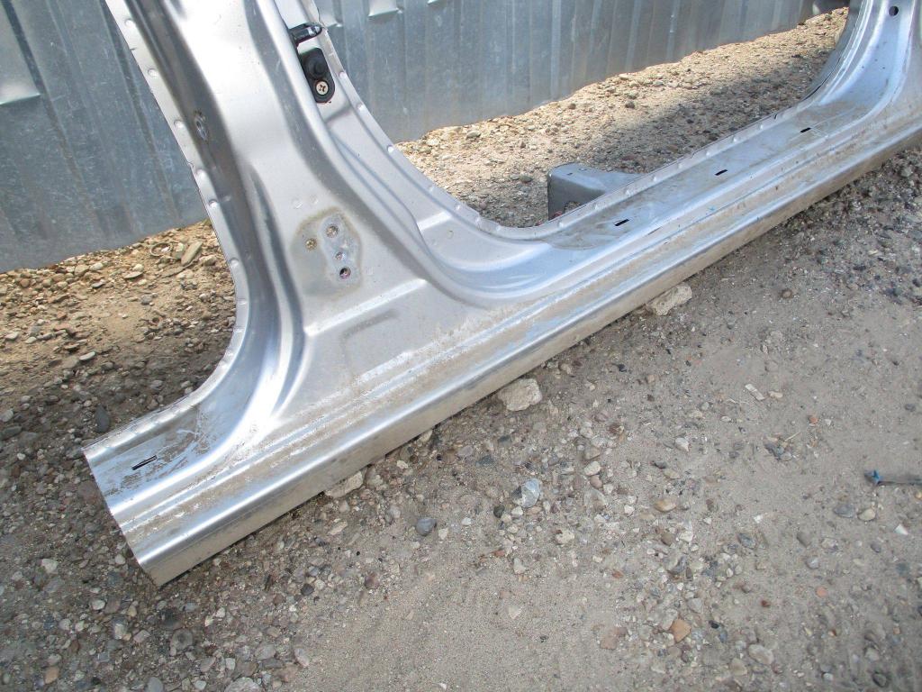 Порог со стойкой правый, 3000 рублей, Пермь