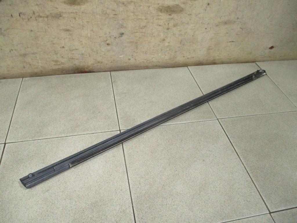 Накладка стекла заднего правого, 1000 рублей, Пермь