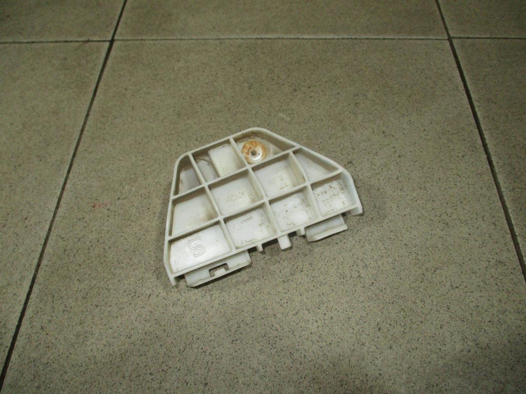 Кронштейн заднего бампера левый, 600 рублей, Пермь