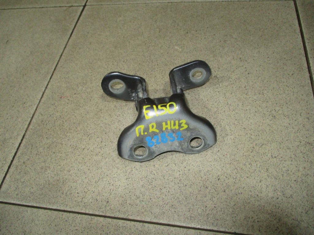 Петля двери передней правой нижняя, 1500 рублей, Пермь