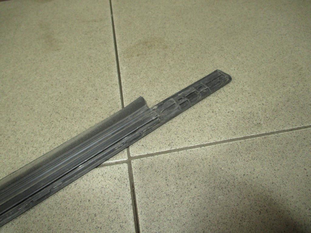 Накладка стекла заднего левого, 500 рублей, Пермь