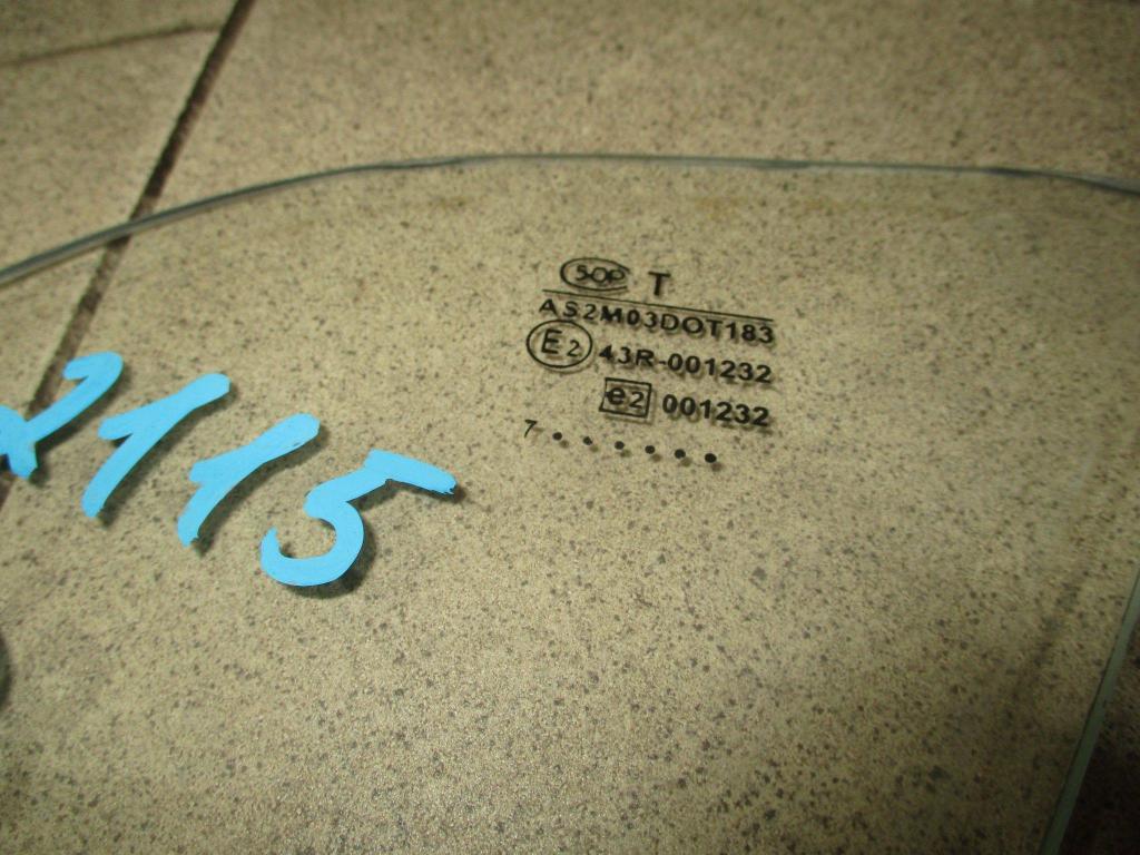 Стекло кузовное глухое правое, 500 рублей, Пермь