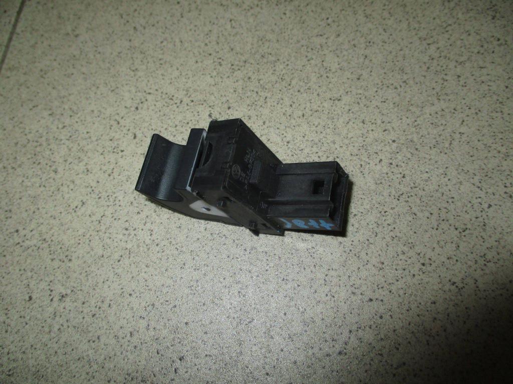 Кнопка стеклоподъемника, 500 рублей, Пермь