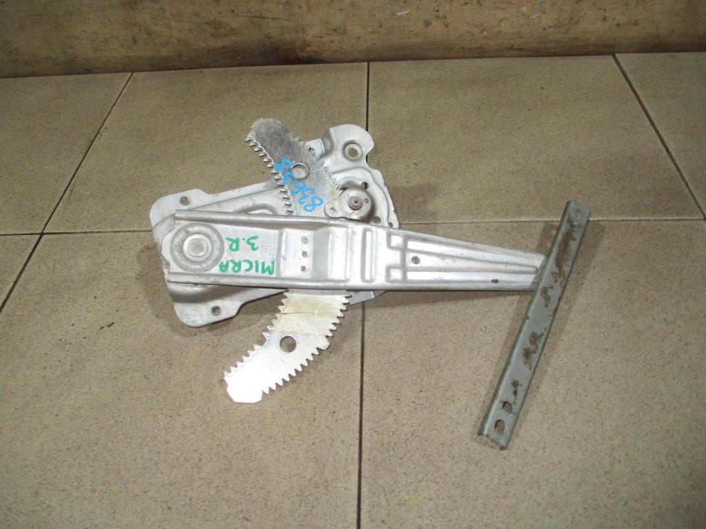 Стеклоподъемник механический задний правый, 500 рублей, Пермь