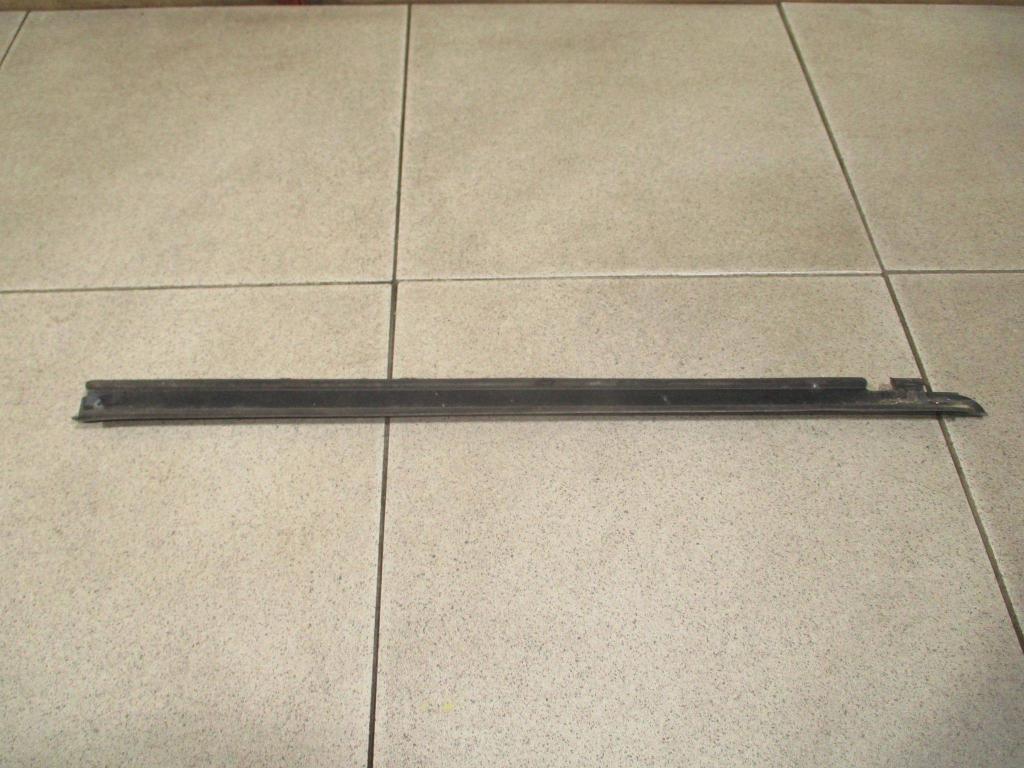 Накладка стекла заднего правого, 500 рублей, Пермь