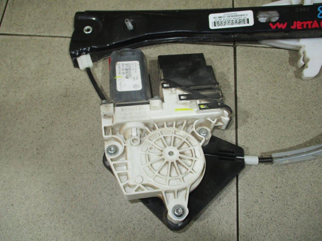 Стеклоподъемник задний правый, 3000 рублей, Пермь