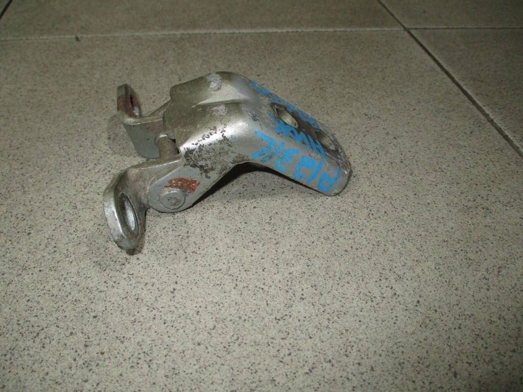 Петля двери задней левой нижняя, 500 рублей, Пермь