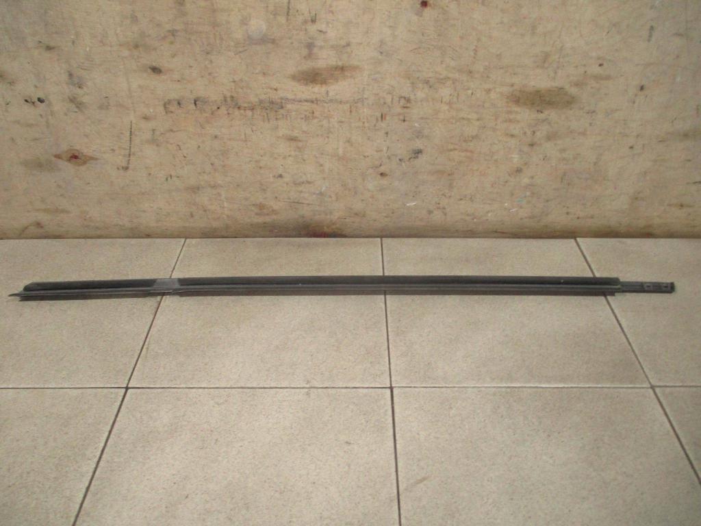 Накладка стекла заднего правого, 1000 рублей, Пермь