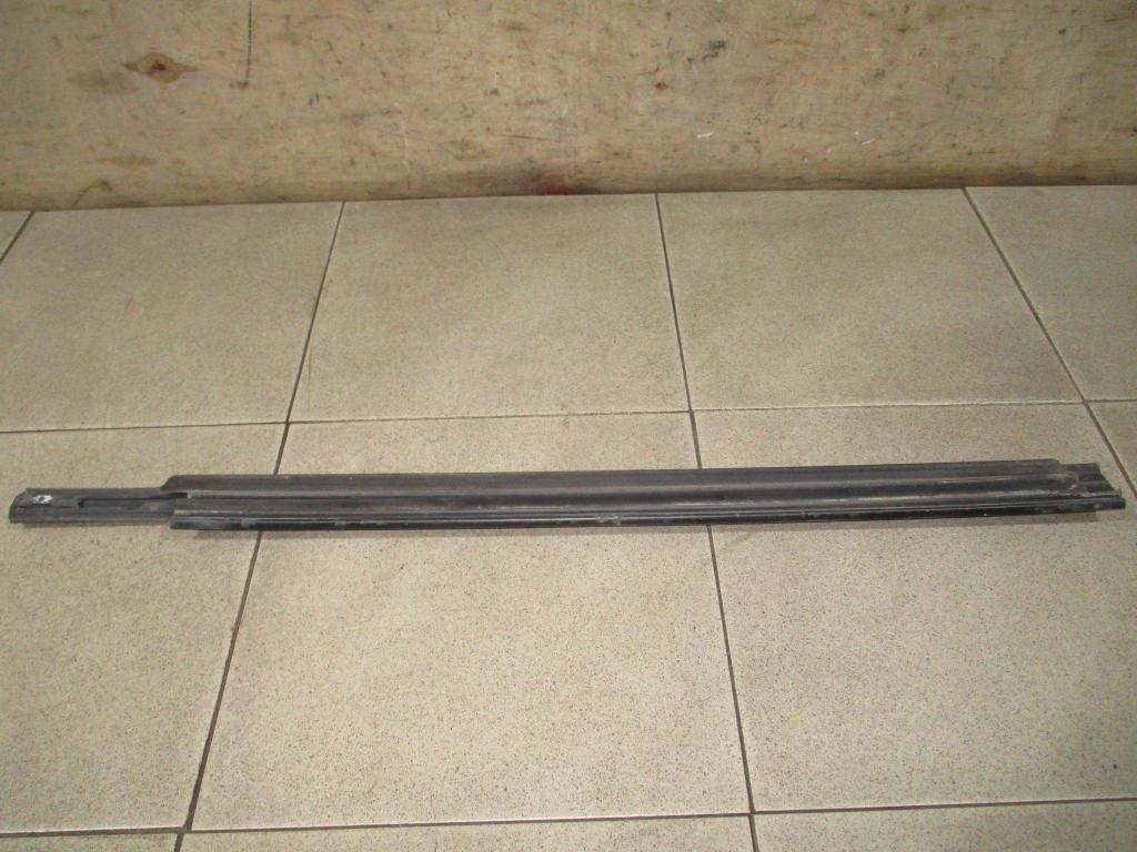 Накладка стекла заднего правого, 1000 рублей, Пермь