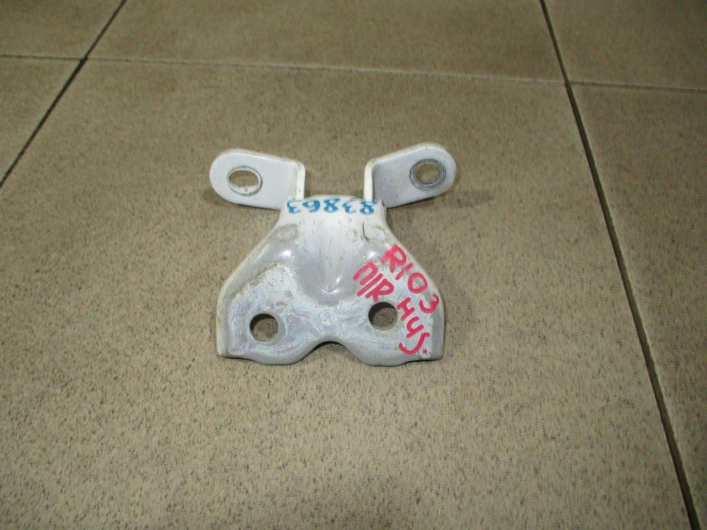 Петля двери передней правой нижняя, 550 рублей, Пермь