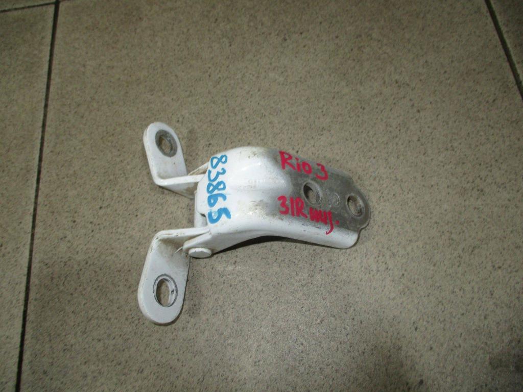 Петля двери задней правой нижняя, 500 рублей, Пермь