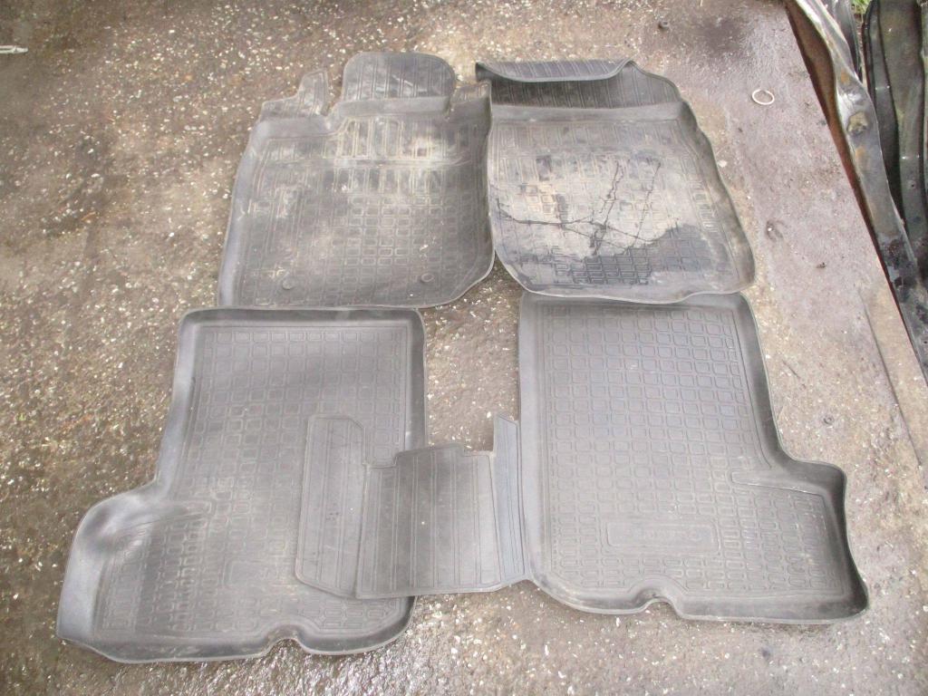 Комплект ковриков салона, 1200 рублей, Пермь