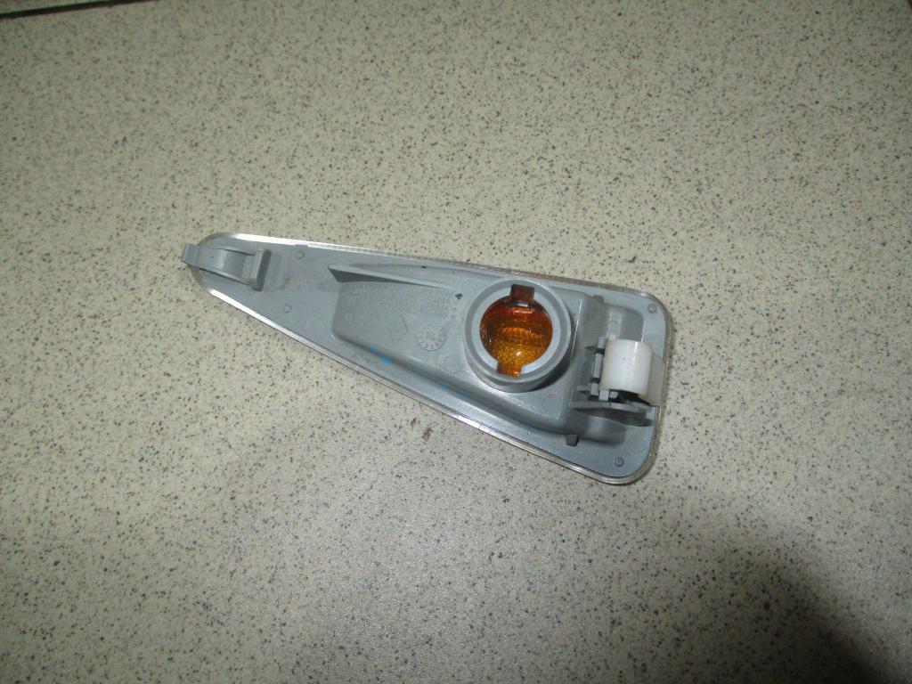 Повторитель на крыло правый, 500 рублей, Пермь