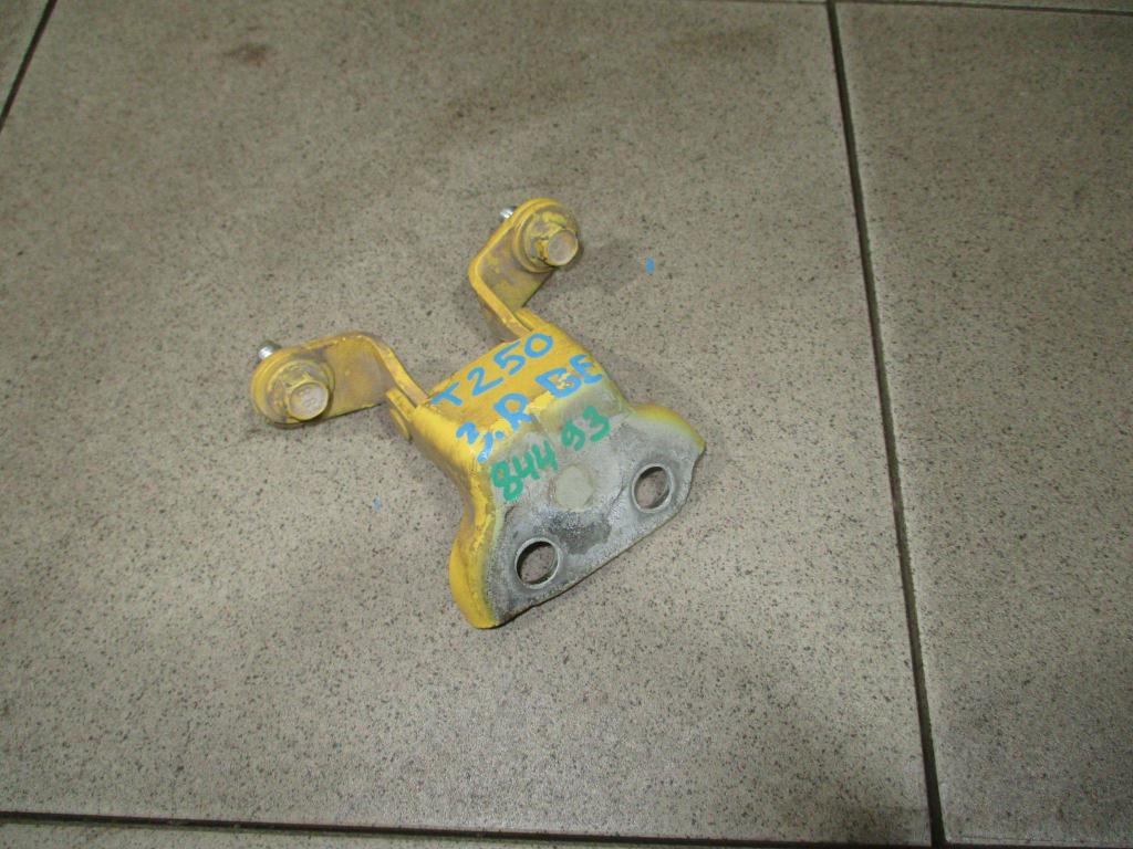 Петля двери задней правой верхняя, 500 рублей, Пермь