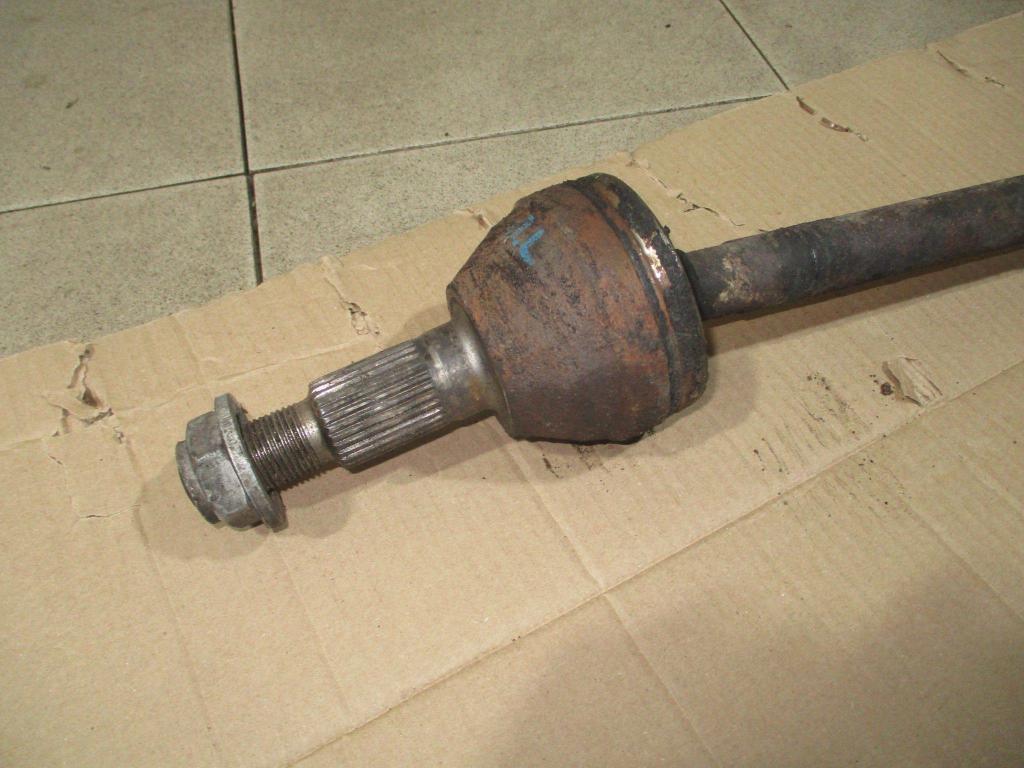 Полуось передняя левая, 2000 рублей, Пермь