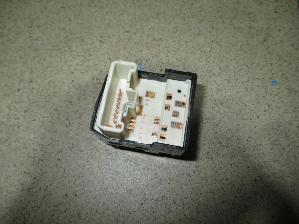 Переключатель регулировки зеркала, 500 рублей, Пермь