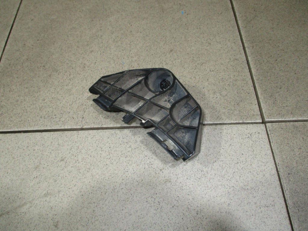 Кронштейн заднего бампера правый, 500 рублей, Пермь