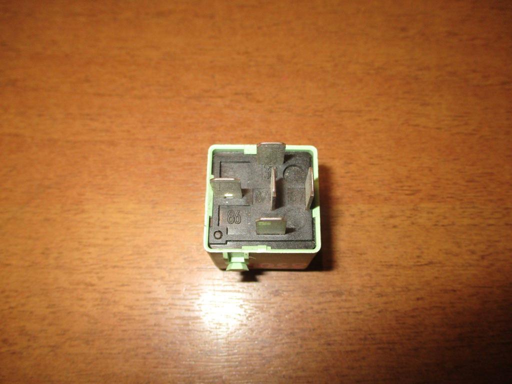 Реле топливного насоса, 500 рублей, Пермь