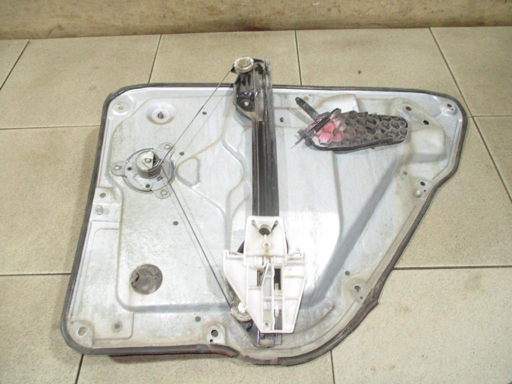 Стеклоподъемник механический задний левый, 500 рублей, Пермь