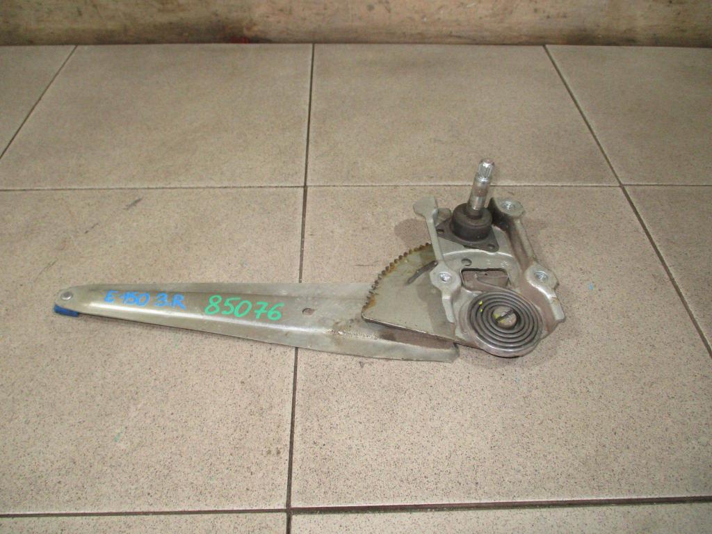 Стеклоподъемник механический задний правый, 550 рублей, Пермь