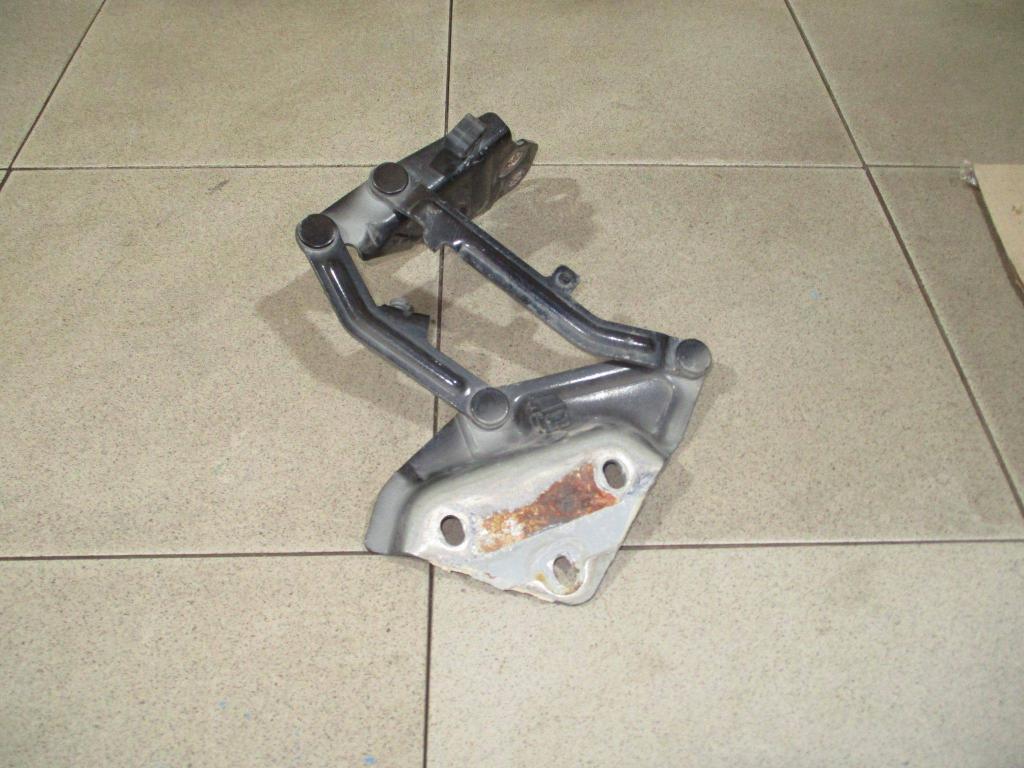 Петля капота правая, 500 рублей, Пермь