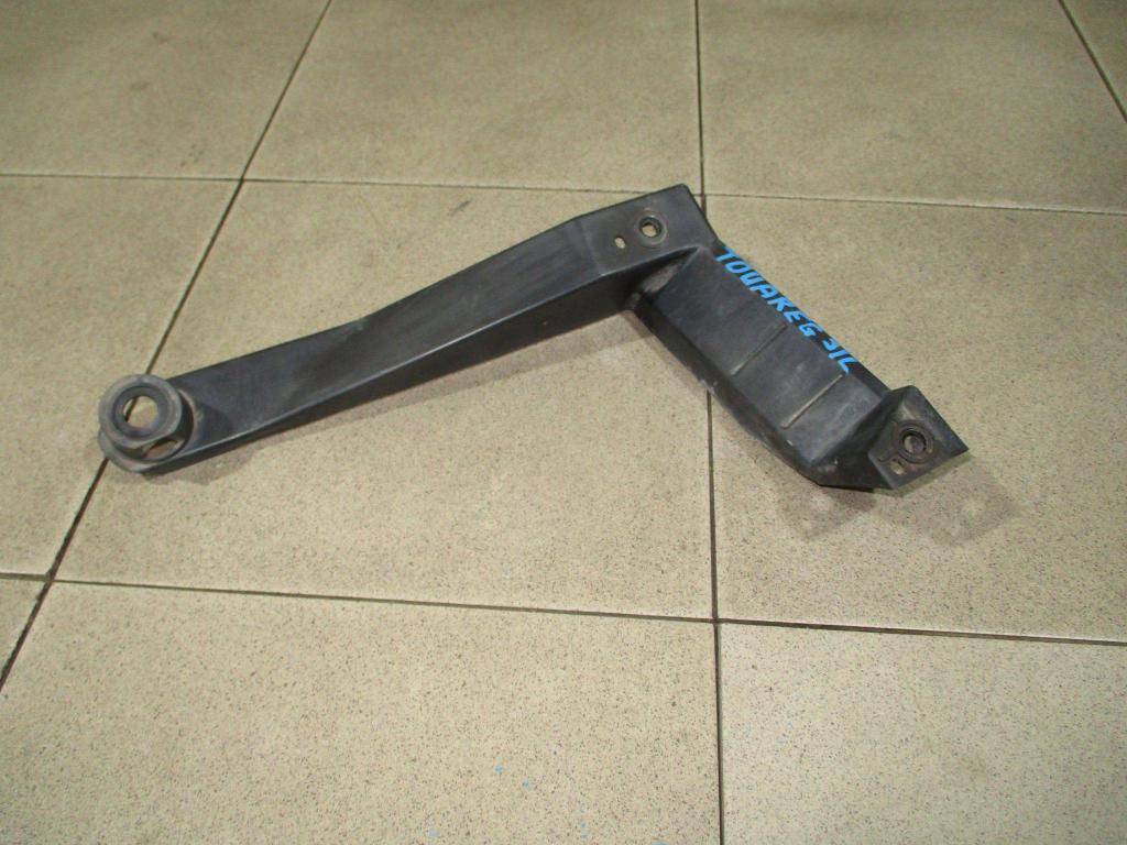 Кронштейн заднего бампера левый, 500 рублей, Пермь