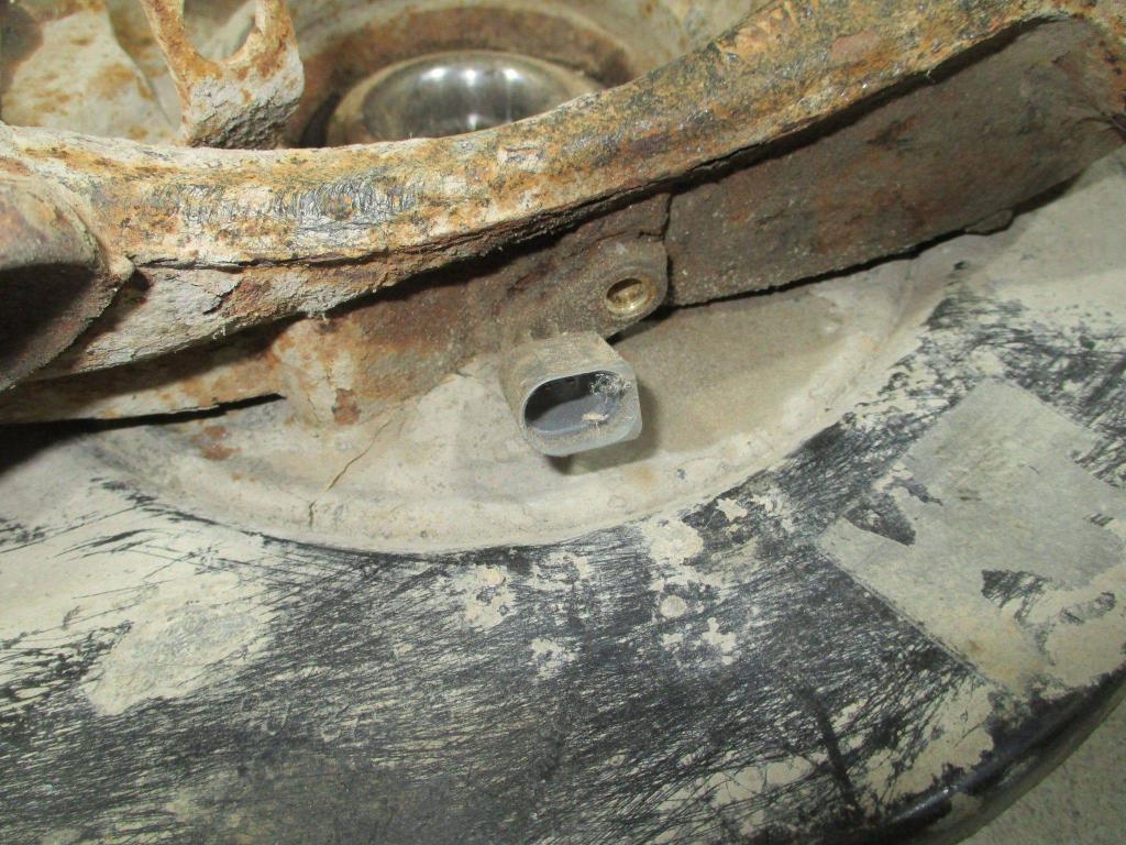 Кулак поворотный задний левый, 2000 рублей, Пермь