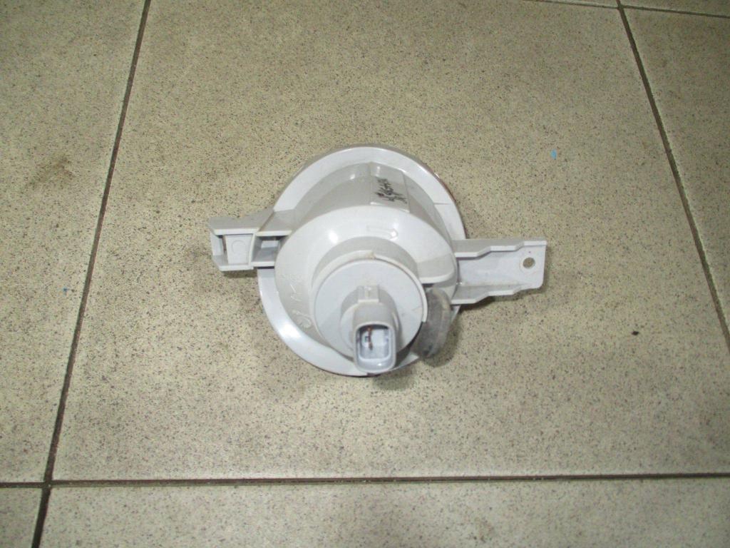 Указатель поворота в бампер правый, 600 рублей, Пермь