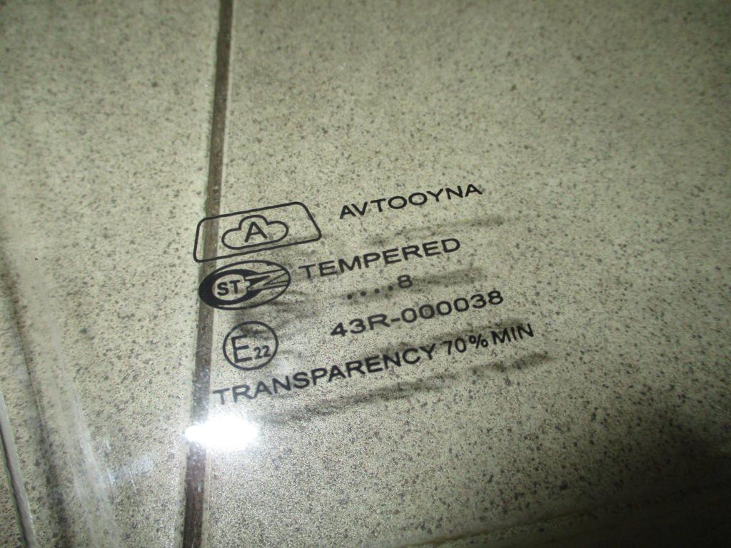 Стекло двери передней правой, 1500 рублей, Пермь