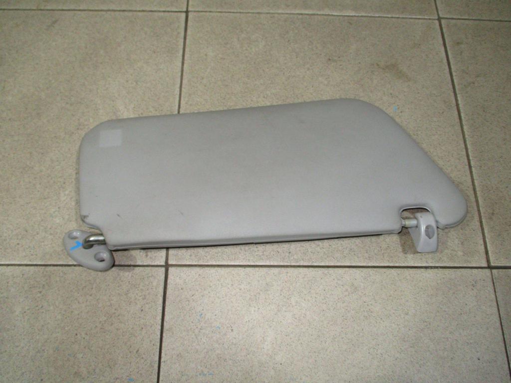 Козырек солнцезащитный левый, 500 рублей, Пермь