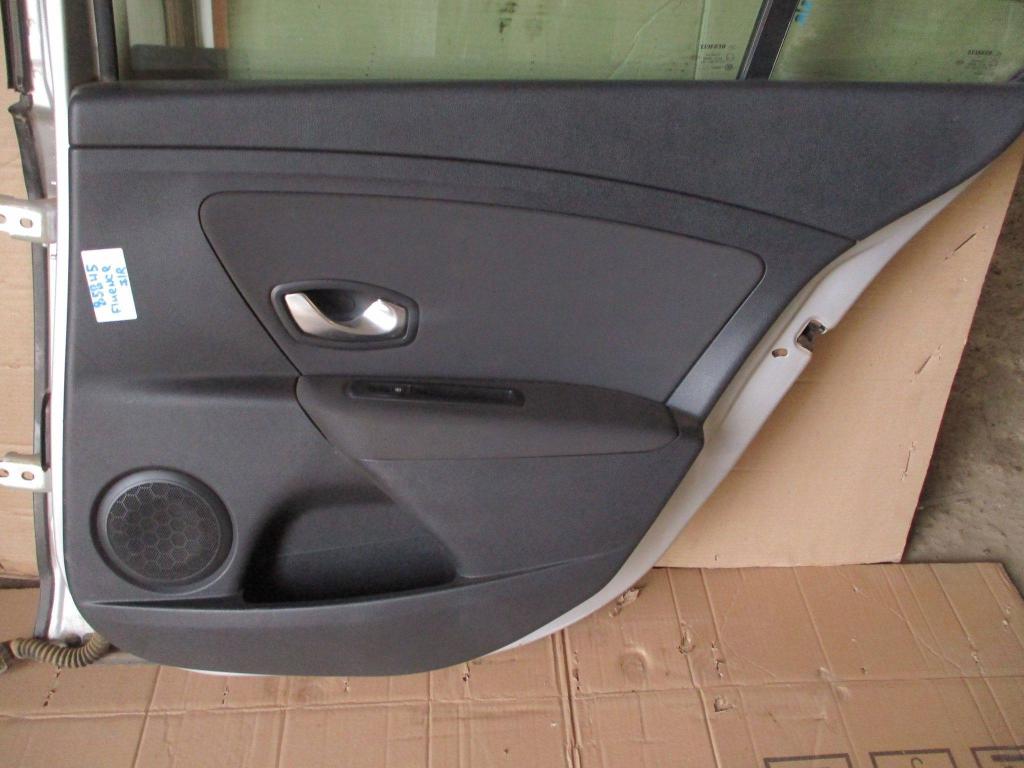 Обшивка двери задней правой, 1500 рублей, Пермь