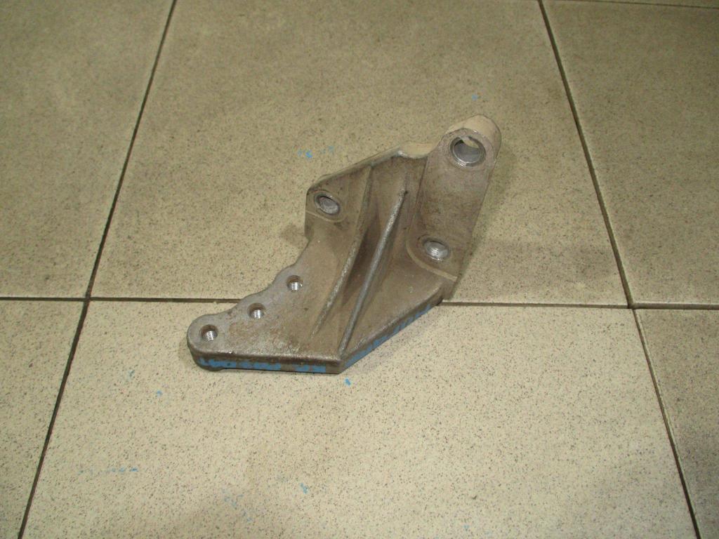 Кронштейн КПП, 1000 рублей, Пермь