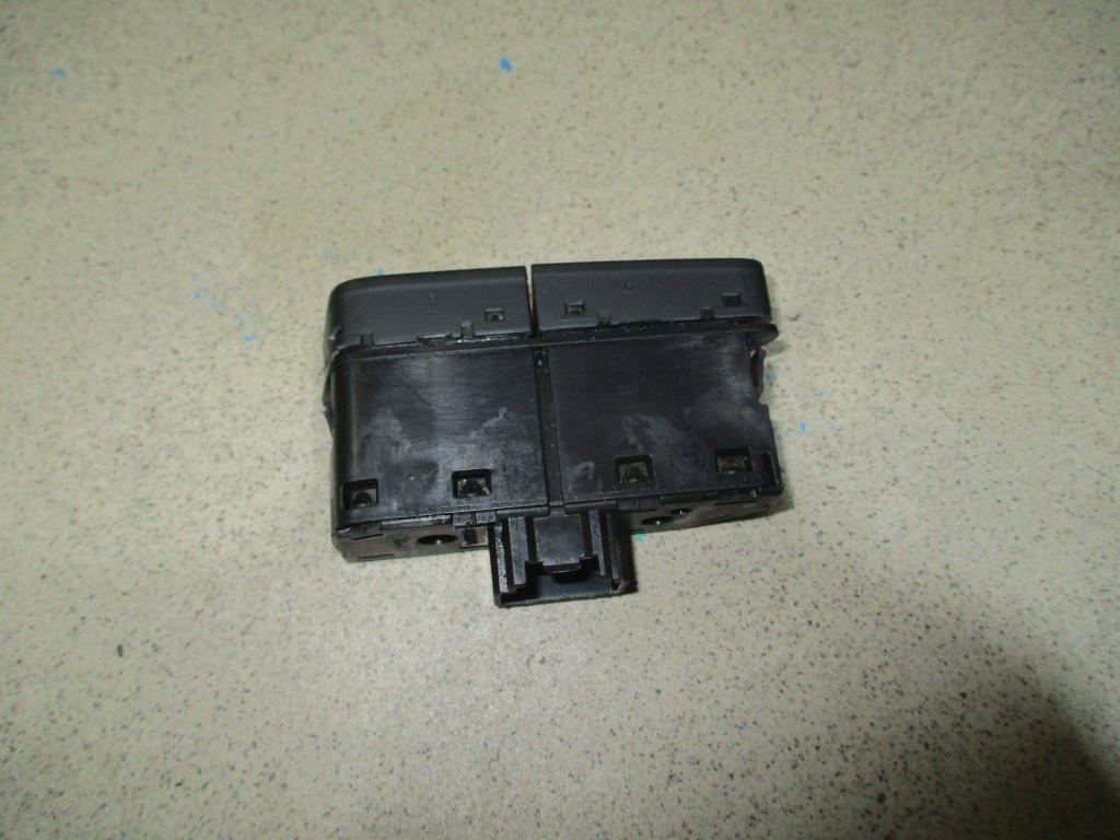 Кнопка обогрева заднего стекла, 500 рублей, Пермь