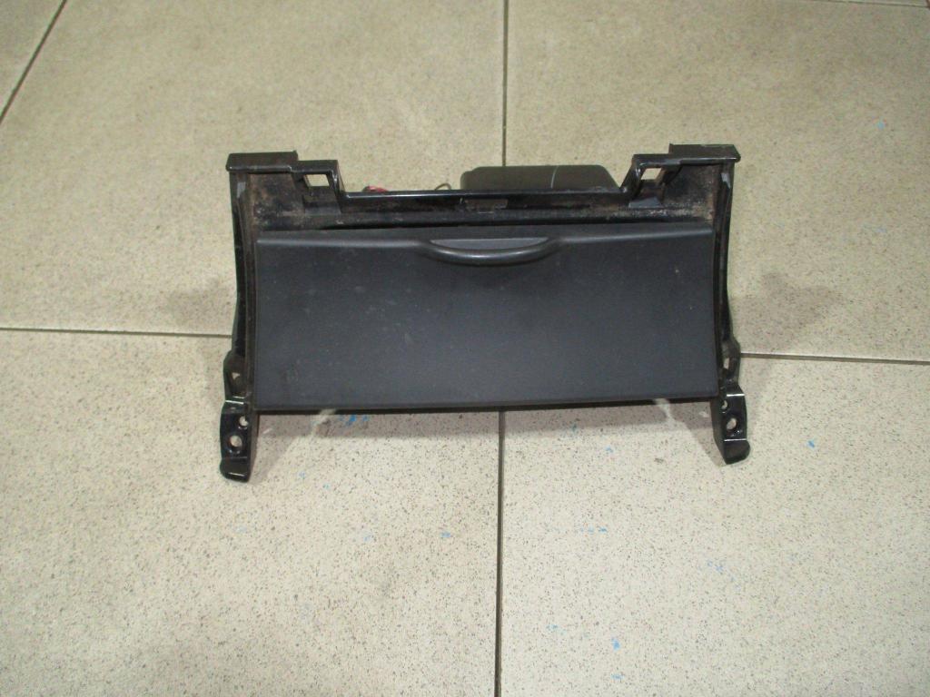 Пепельница передняя, 1000 рублей, Пермь