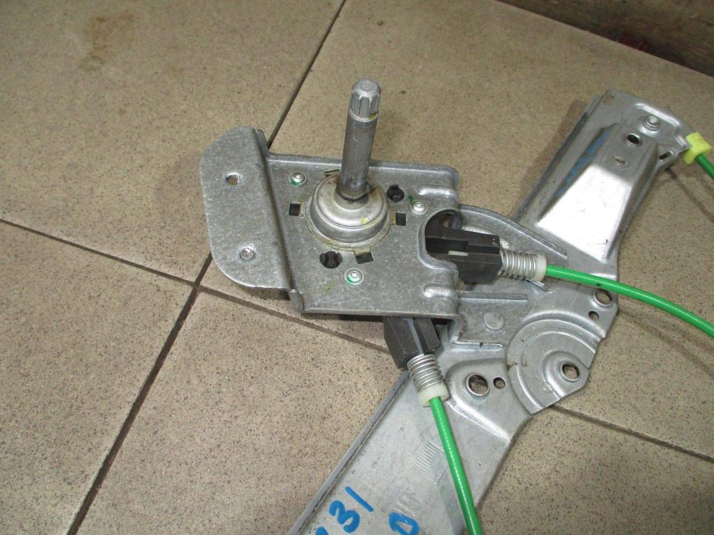 Стеклоподъемник механический передний правый, 1000 рублей, Пермь