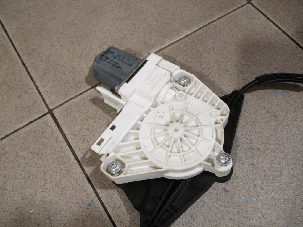 Стеклоподъемник задний левый, 2500 рублей, Пермь