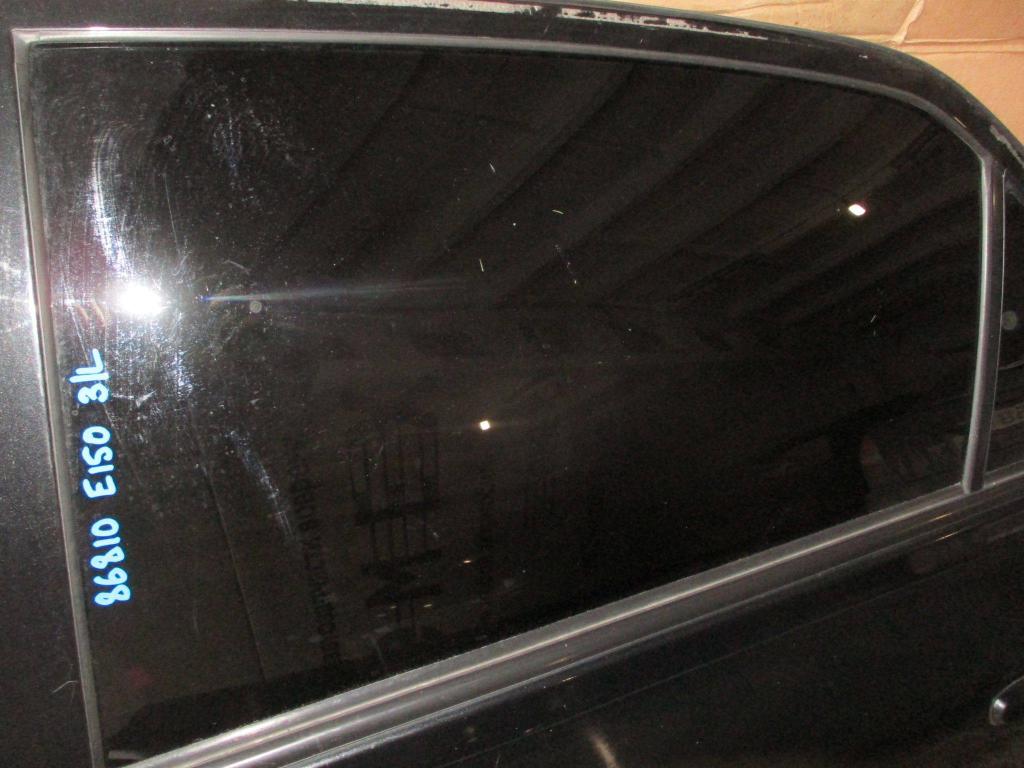 Стекло двери задней левой, 1500 рублей, Пермь
