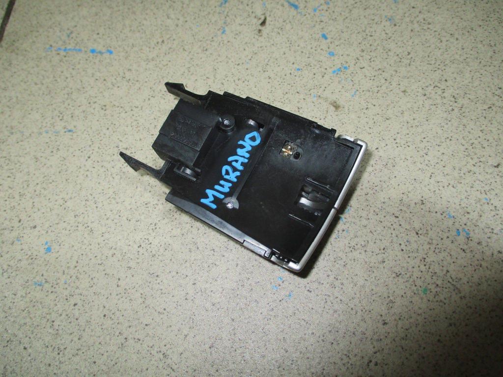 Кнопка освещения панели приборов, 500 рублей, Пермь