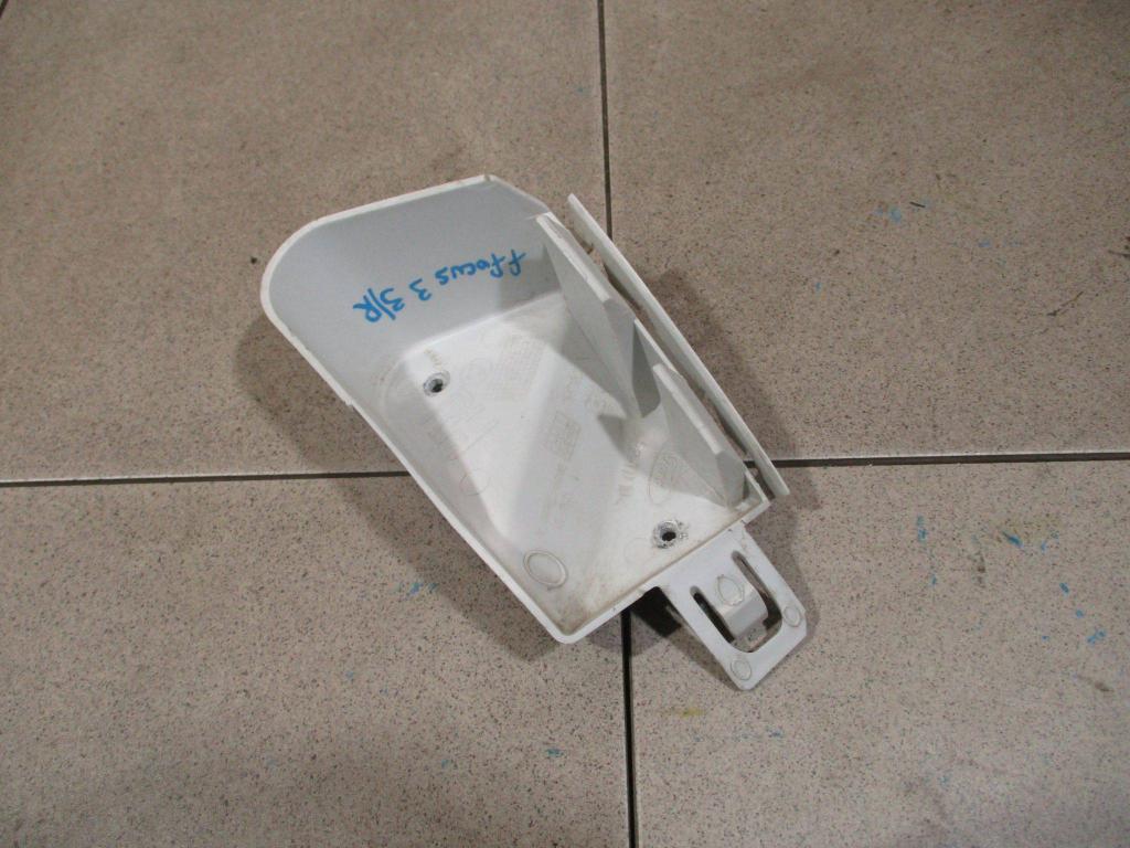 Кронштейн заднего бампера правый, 500 рублей, Пермь