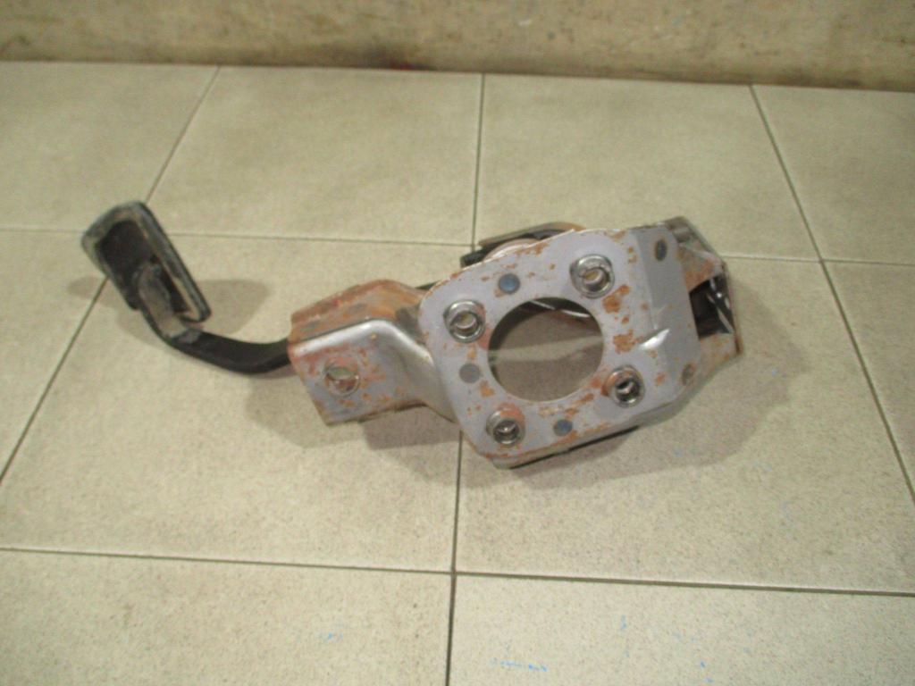 Педаль тормоза, 1000 рублей, Пермь